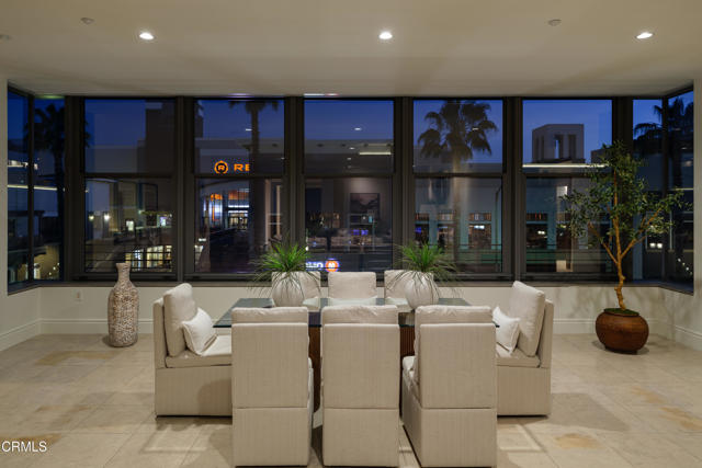 Detail Gallery Image 11 of 74 For 345 E Colorado Bld #302,  Pasadena,  CA 91101 - 3 Beds | 4/1 Baths