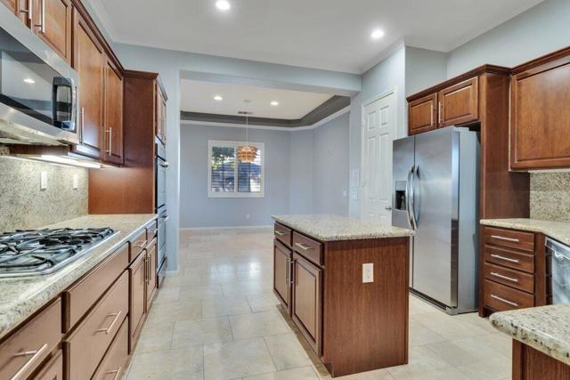 43996 Salpare Place, Indio CA: https://media.crmls.org/mediaz/66f4e3ac-3cdd-4dc9-954f-f870b37749ec.jpg