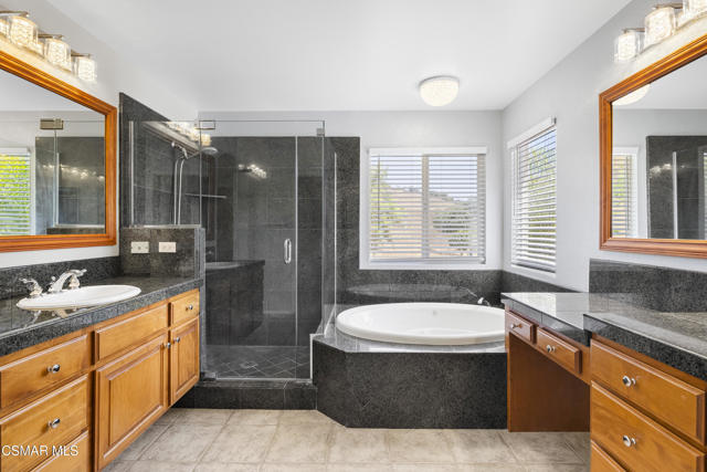 2996 Eagles Claw Avenue, Thousand Oaks CA: https://media.crmls.org/mediaz/66f4e62e-2fbd-42e6-8a89-d9e307e1364d.jpg