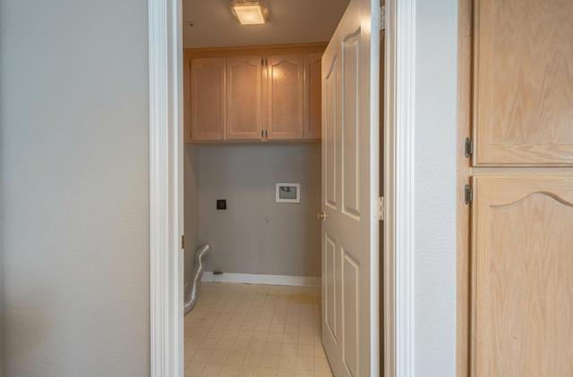 1016 Newington Street, Salinas CA: https://media.crmls.org/mediaz/66f5563c-3178-4411-ad4f-fc156dc54fe8.jpg