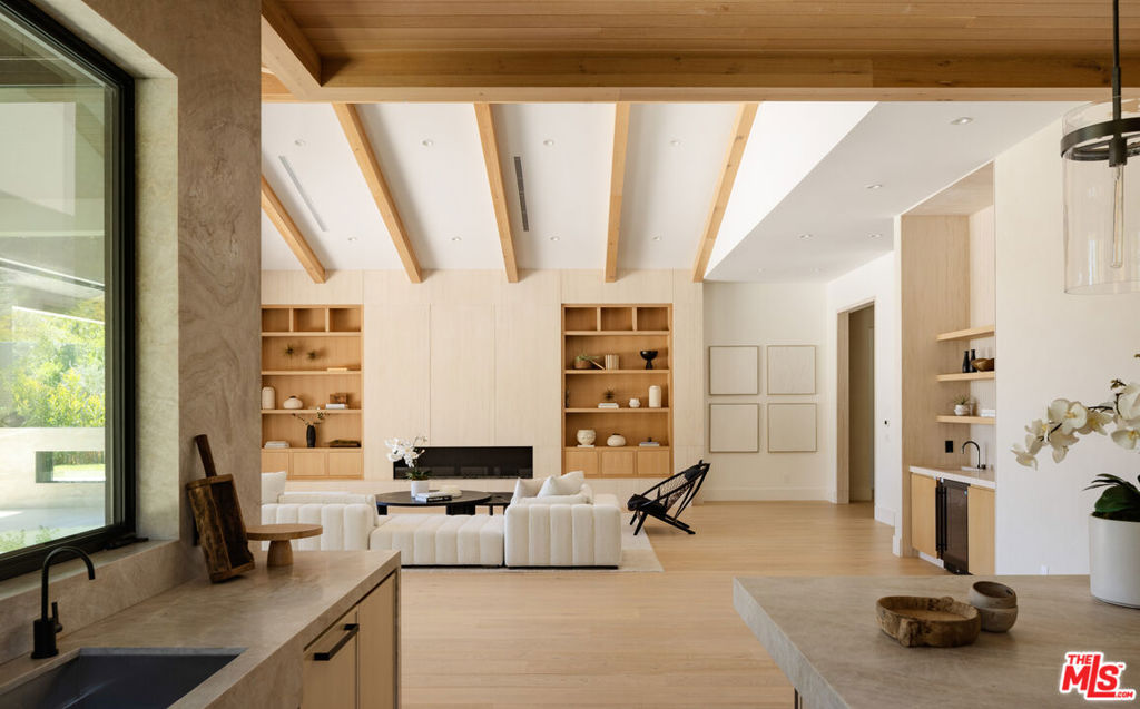 MLS #26848665 image #2
