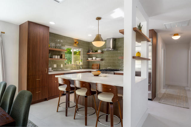 1125 E Sunny Dunes Road, Palm Springs CA: https://media.crmls.org/mediaz/66f62f36-2d9c-428f-b585-42eb1ae144e6.jpg