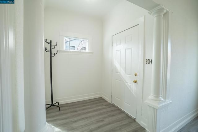 Image 4 of 32 For 2709 California St