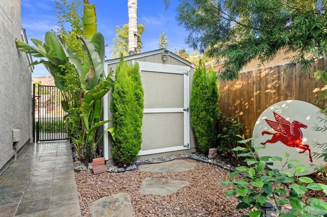 Image 25 of 32 For 8056 High Meadow Ct