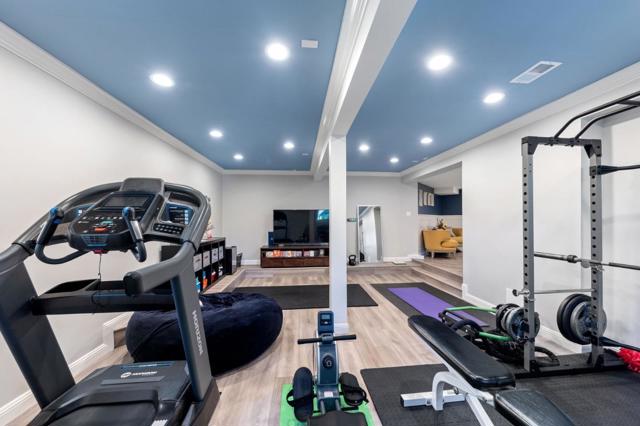 401 Hillsborough Boulevard, Hillsborough CA: https://media.crmls.org/mediaz/66f77a18-9dad-4f7b-b36c-9fd462275232.jpg