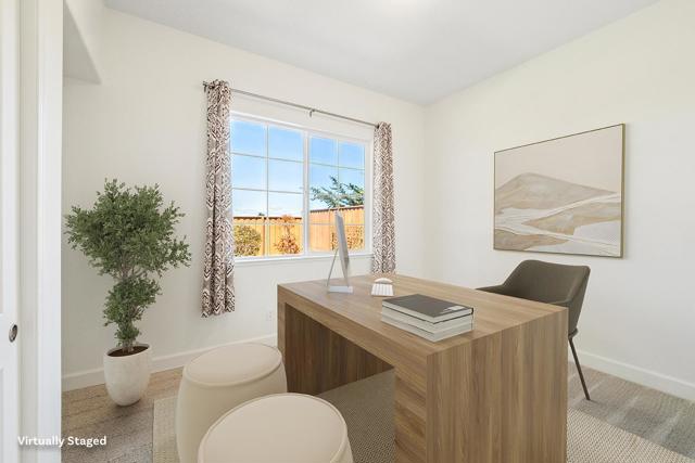 465 Russell Way, Marina CA: https://media.crmls.org/mediaz/66f894bd-8fba-48ae-b2c6-09d11729da1c.jpg