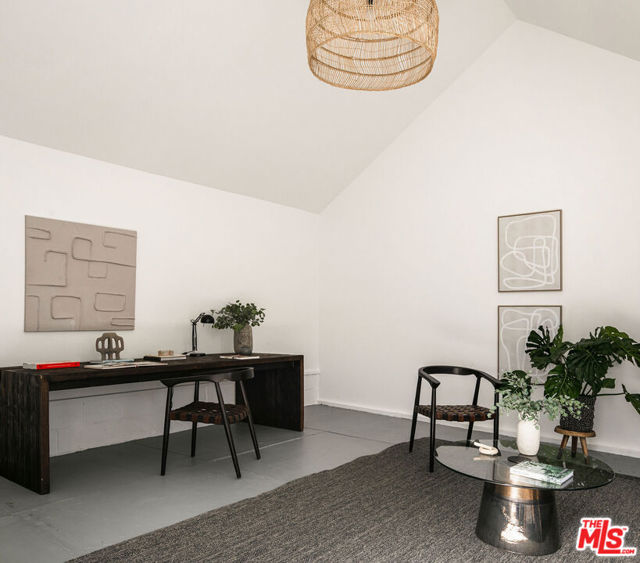 1612 S Ogden Drive, Los Angeles CA: https://media.crmls.org/mediaz/66f93913-c32b-4819-a64d-4d1196eb0194.jpg