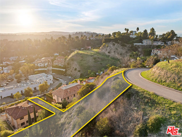 Drew Fenton | 3025 N Beverly Glen Cr Los Angeles CA | MLS: 7410657 Drew Fenton | 3025 N Beverly Glen Cr Los Angeles CA | MLS: 7410657