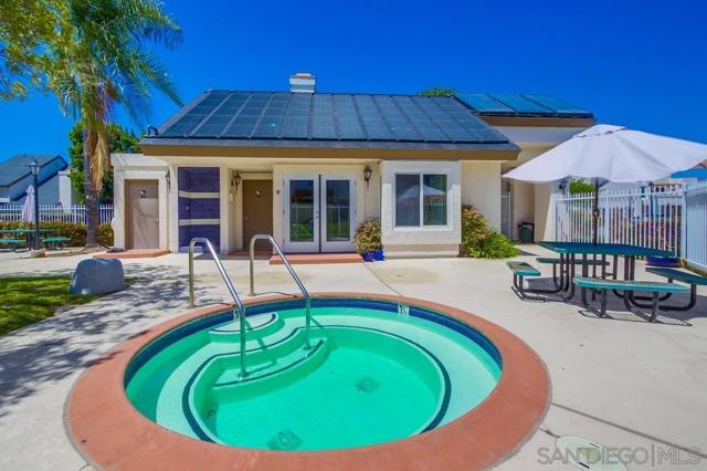 1520 Granite Hills Dr, El Cajon CA: https://media.crmls.org/mediaz/66f9f671-6816-4758-9ceb-15b8835f2b5d.jpg