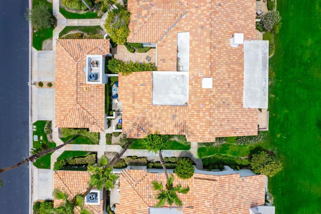 https://media.crmls.org/mediaz/66fa666c-6c64-481e-85ca-d47c72a24f6c.jpg?preset=X-Large