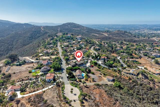 Detail Gallery Image 69 of 75 For 2335 Mirador, Vista,  CA 92084 - 5 Beds | 2/1 Baths