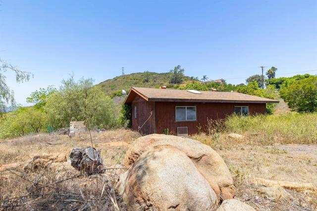 Detail Gallery Image 38 of 57 For 29556 Sierra Rojo Ln, Valley Center,  CA 92082 - 3 Beds | 2 Baths