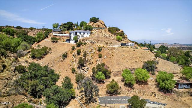 8554 Hillcroft Drive, West Hills CA: https://media.crmls.org/mediaz/66fab26f-d4a0-4191-8f57-1f11f7909683.jpg
