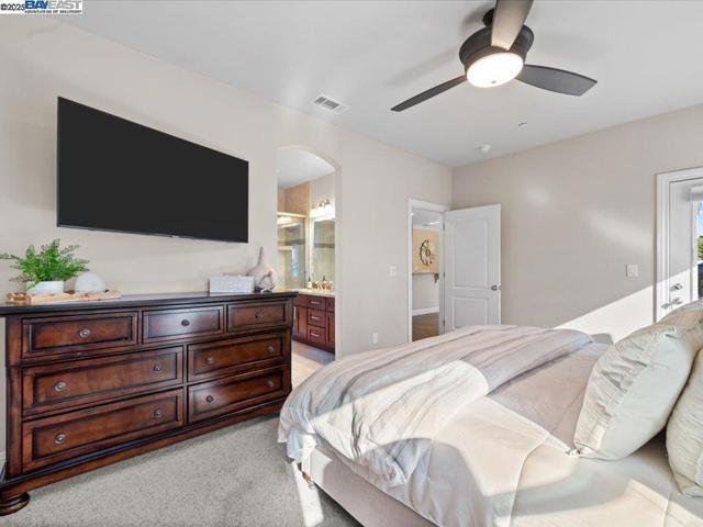 741 N N St, Livermore CA: https://media.crmls.org/mediaz/66fad9ce-a9fa-42a3-a3a0-9b3377bc3290.jpg