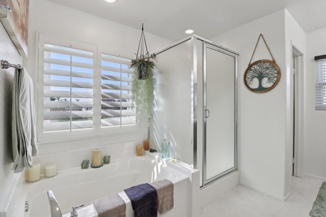 542 Lee Circle, Chula Vista CA: https://media.crmls.org/mediaz/66fbff18-3c85-4d8f-8fdd-da7ca72a3ca9.jpg