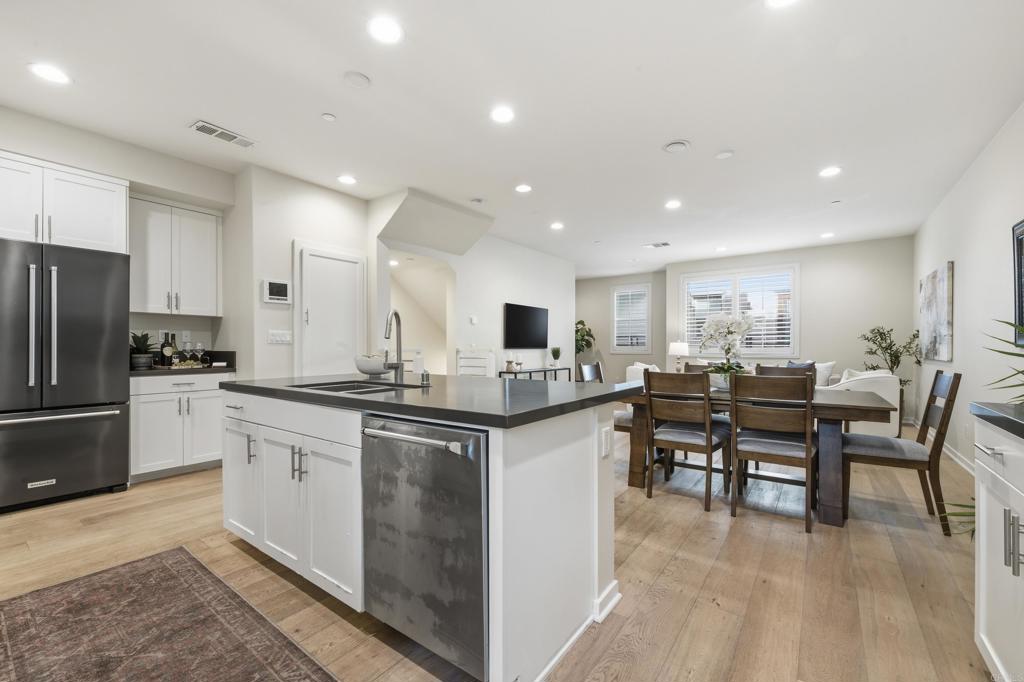 1566 Vista Del Mar Way - photo 13