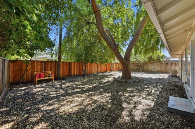 1524 Sandpiper Court, Sunnyvale CA: https://media.crmls.org/mediaz/66fd22f0-dc2f-4a2b-b88a-a2c0ffeb08af.jpg