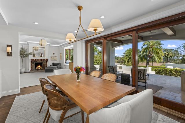 6404 La Jolla Scenic Drive S, La Jolla CA: https://media.crmls.org/mediaz/66fe1d35-8f84-4e92-9431-790ce08e7dae.jpg