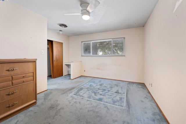 252 Martin Avenue, Livermore CA: https://media.crmls.org/mediaz/66fe57ca-f016-4ee8-9428-b8434add589b.jpg