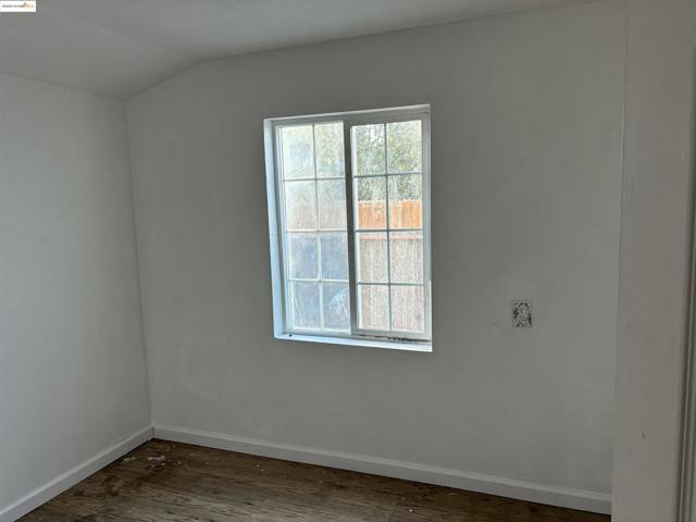 15089 Byron Hwy, Byron CA: https://media.crmls.org/mediaz/66fedb58-c354-438a-bfa0-640c9c8f113a.jpg