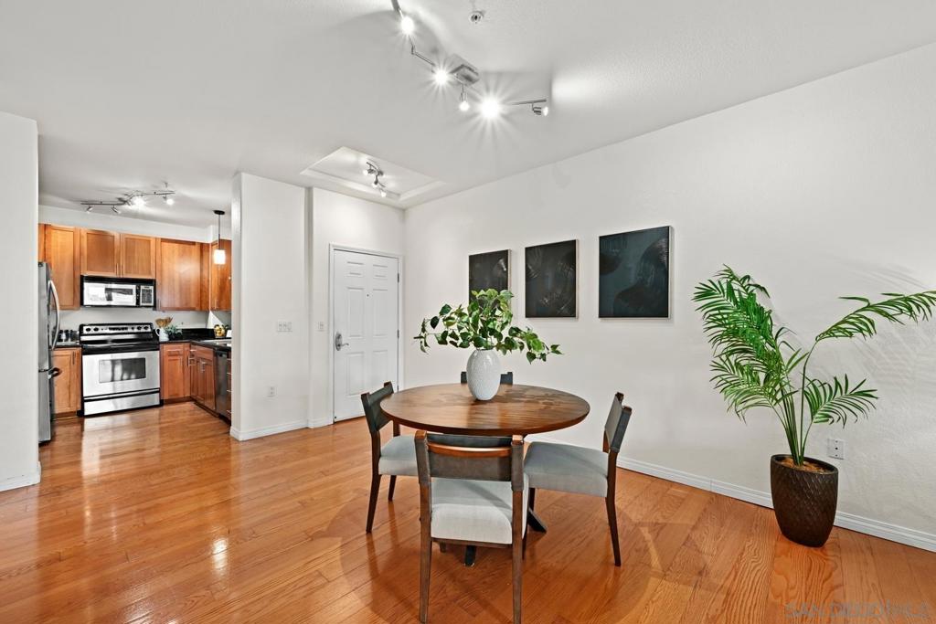 330 J St. - photo 10