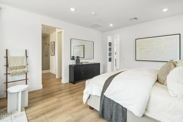 4833 E Beltramo Ranch Road, Moorpark CA: https://media.crmls.org/mediaz/6700be24-62bb-4ad1-bf33-0c887f4c5cf8.jpg