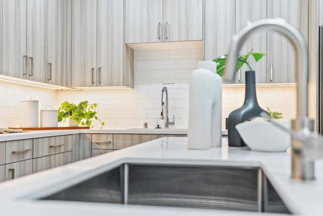 922 Woodside Road, Redwood City CA: https://media.crmls.org/mediaz/6701194c-7daa-4da9-a276-9d268d2cdd3e.jpg