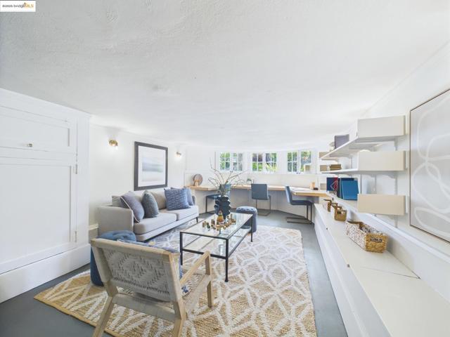 5920 Ivanhoe Rd, Oakland CA: https://media.crmls.org/mediaz/67015788-1fe0-4529-8fef-d65a695fa1a2.jpg