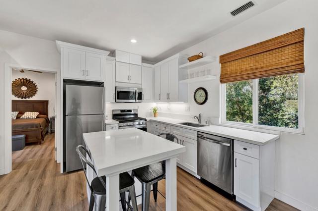 2139 Kirkcaldy Road, Fallbrook CA: https://media.crmls.org/mediaz/67016831-0b45-4c65-9c66-daf9cab98597.jpg