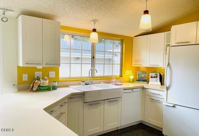 Detail Gallery Image 7 of 31 For 43300 Little River Airport Rd #134,  Little River_1,  CA 95456 - 3 Beds | 2 Baths