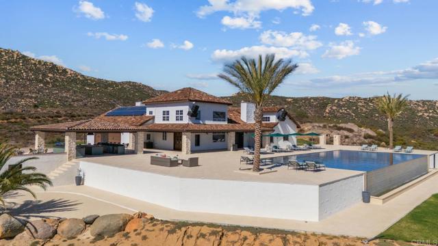 24949 Thunder Mountain Road, Ramona CA: https://media.crmls.org/mediaz/67043e69-2808-49dc-9634-63de254e433b.jpg