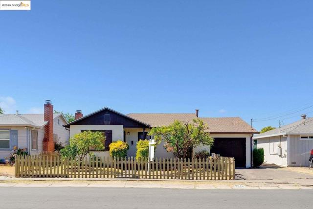 2840 Mount Diablo ST, Concord CA: https://media.crmls.org/mediaz/670536da-6437-4c46-a9bf-ad2d1ff6b259.jpg