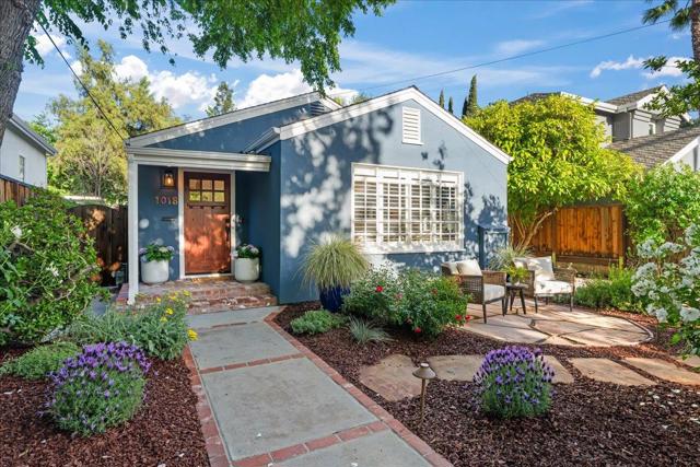 1018 Delmas Avenue, San Jose CA: https://media.crmls.org/mediaz/670579ad-c7a8-4f88-b4f3-684968bf3f19.jpg