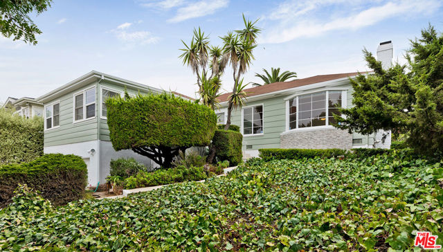 Drew Fenton | 432 Almar Avenue Pacific Palisades CA | MLS: 6865134