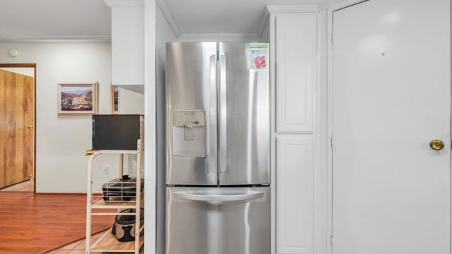 Image 8 of 36 For 15500 Bubbling Wells Road 275