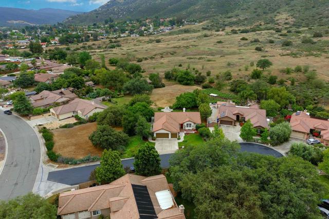 Detail Gallery Image 7 of 49 For 23425 Mountain Peak Rd, Ramona,  CA 92065 - 3 Beds | 2 Baths