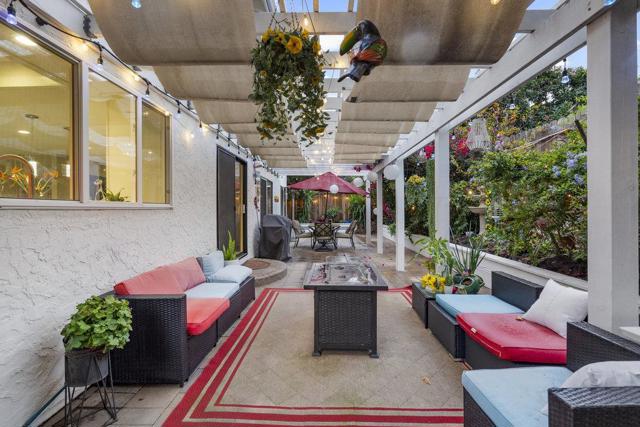 16761 Dry Creek Court, Morgan Hill CA: https://media.crmls.org/mediaz/67079116-6924-4cd0-a01f-6cee7a93a93f.jpg