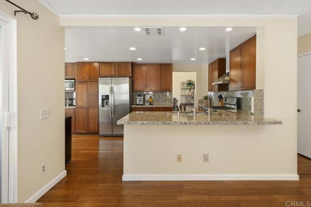 647 Boysenberry Way, Oceanside CA: https://media.crmls.org/mediaz/670794b3-9b62-4ccf-a1e6-a1c44e5beab6.jpg