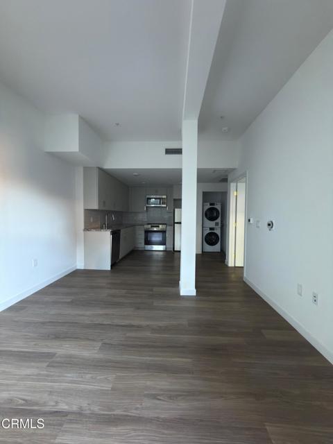 Detail Gallery Image 7 of 10 For 18900 Parthenia St #101,  Northridge,  CA 91324 - 1 Beds | 1 Baths