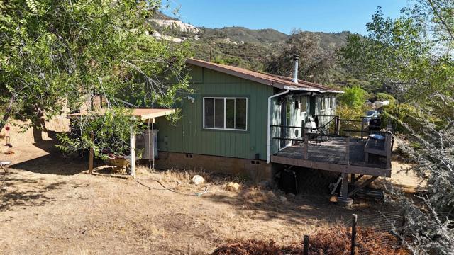 38281 Western Hills Drive, Anza CA: https://media.crmls.org/mediaz/6708566a-6a47-4cbf-8a33-636d640e0f6d.jpg
