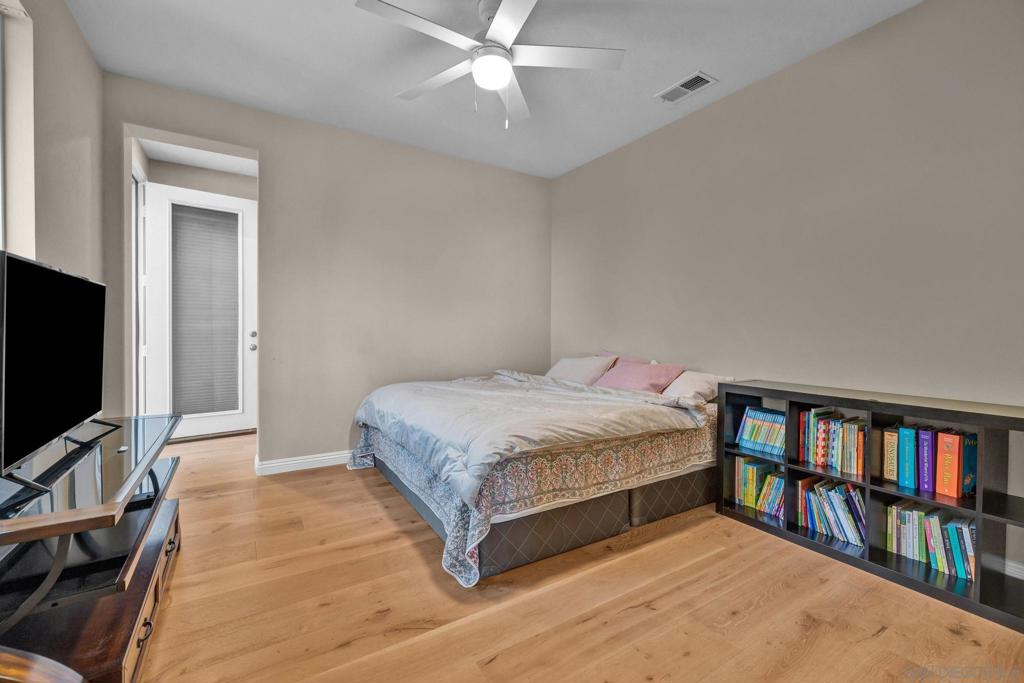 2124 Pamplona Ct - photo 13