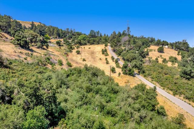 220 Heacox Road, Woodside CA: https://media.crmls.org/mediaz/6709d955-e990-45b0-a2d0-3ca7903b58d6.jpg