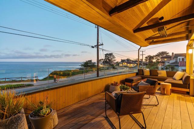 1122 W Cliff Drive, Santa Cruz CA: https://media.crmls.org/mediaz/670c16a8-1435-4e1d-bb17-6857fde052e1.jpg