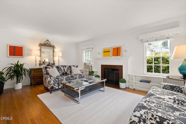 1750 E Villa Street, Pasadena CA: https://media.crmls.org/mediaz/670d3760-9be6-42aa-b9e2-db3f998dbea4.jpg