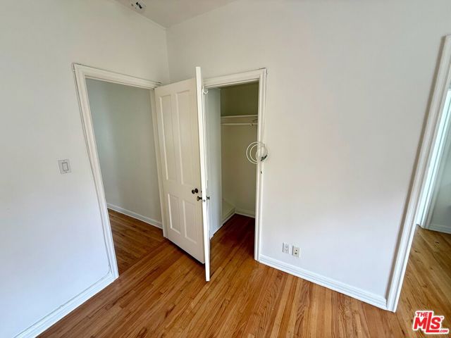 236 South Spalding Drive, 1/2 photo 38