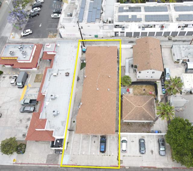 Detail Gallery Image 11 of 20 For 3877 Menlo Ave, San Diego,  CA 92105 - – Beds | – Baths