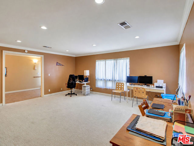 5720 El Rincon Way photo 8