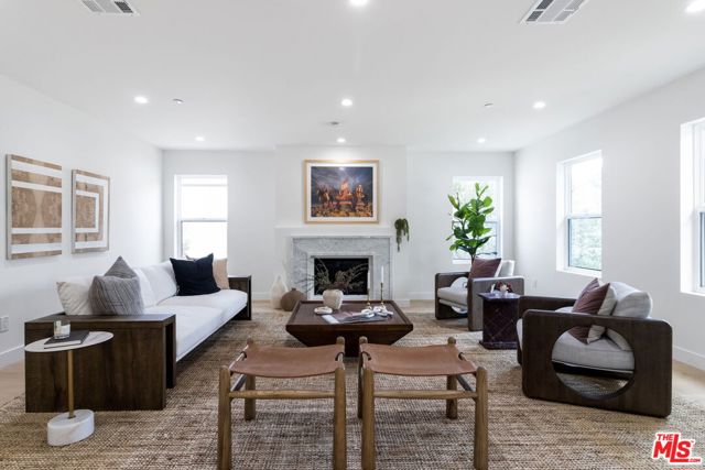 Image 8 of 56 For 4525 Greenbush Avenue