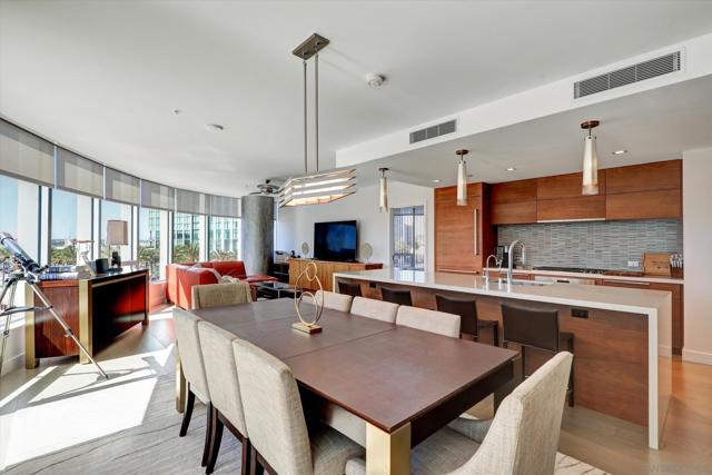 888 W E St, San Diego CA: https://media.crmls.org/mediaz/6711b0d6-fa69-436b-b649-2f485e9a4df3.jpg