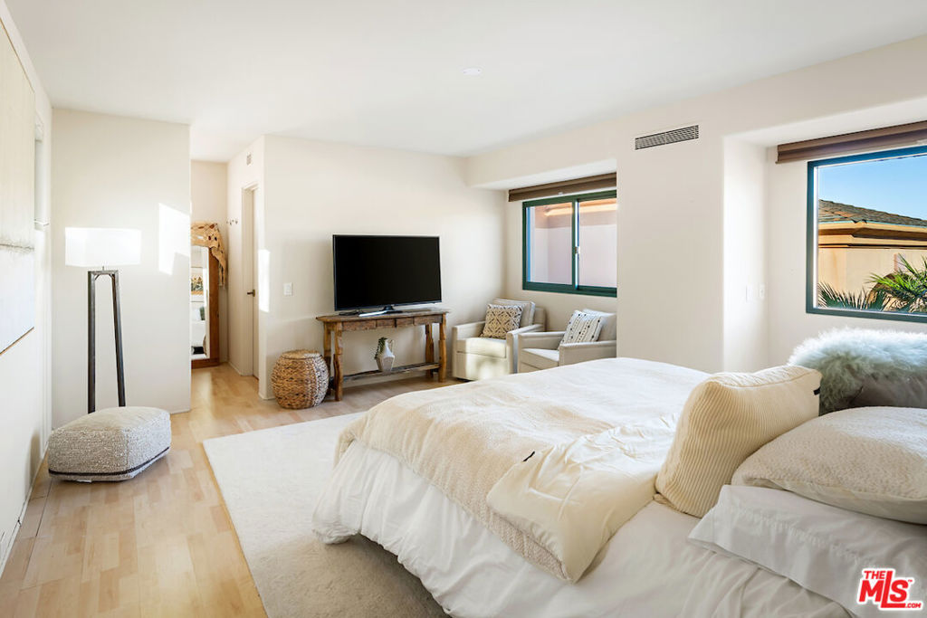 MLS #25507555 image #40